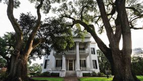 best plantations to visit in natchez ms