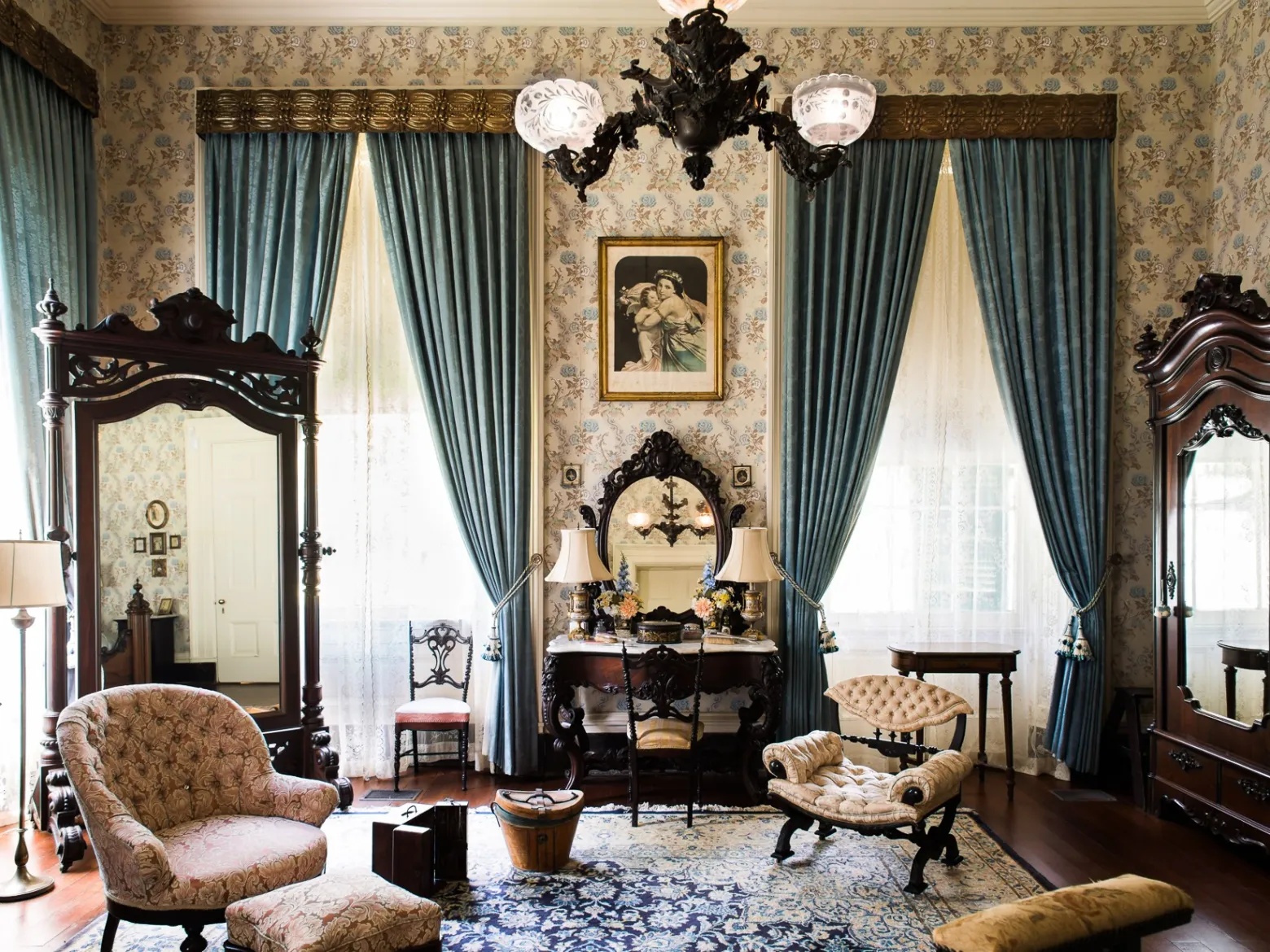 a living room filled with furniture and a fireplace