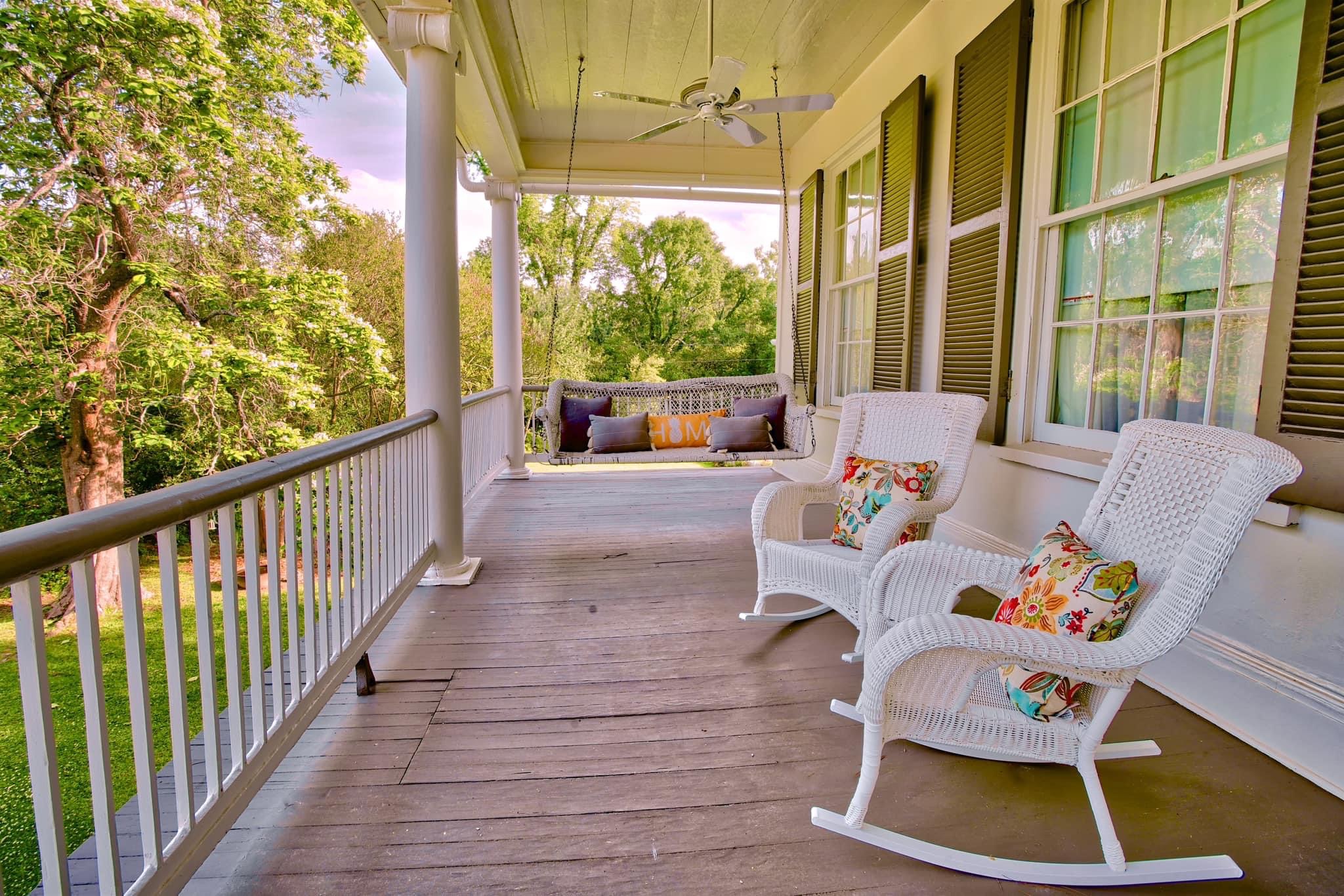 a room with a wooden fence